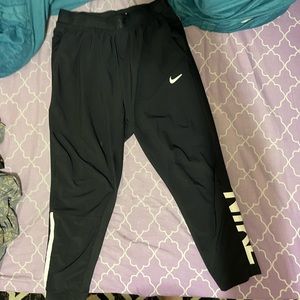 Nike joggers sweatpants